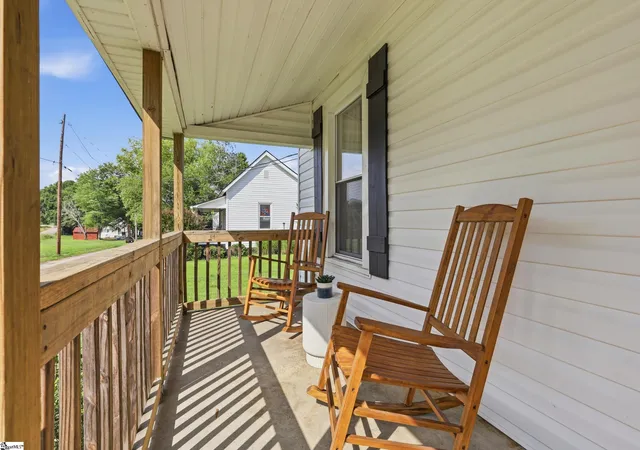 Homes for sale in Pelzer, SC | 1 Brock St, Pelzer, SC 29669 | MLS# 1597057