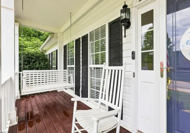 Photo 3 of Single family home for sale at 212 Crossington Wy, Fountain Inn, SC 29644 | MLS# 1601654 | Listing updated on 2026-08-23