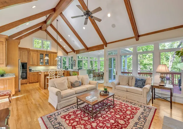 Photo 3 of Single family home for sale at 124 Kingshead Rd, Travelers Rest, SC 29690 | MLS# 1591107 | Listing updated on 2026-08-31