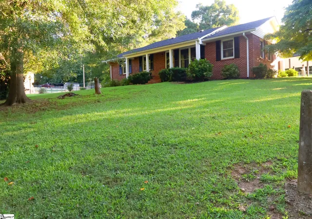 Photo 1 of Single family home for sale at 139 Ashmore Ave, Gaffney, SC 29340 | MLS# 1601204 | Listing updated on 2026-08-18