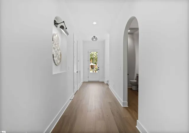 Photo 2 of Single family home for sale at 7 Beck Ave, Greenville, SC 29605 | MLS# 1595186 | Listing updated on 2026-06-18