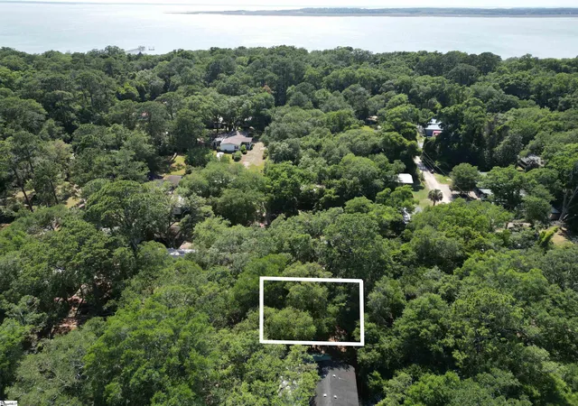 Homes for sale in Beaufort, SC | 18 Gingerwood Rd, Beaufort, SC 29920 | MLS# 1593679