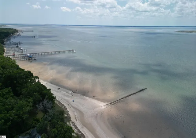 Homes for sale in Beaufort, SC | 18 Gingerwood Rd, Beaufort, SC 29920 | MLS# 1593679
