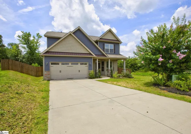 Photo 4 of Single family home for sale at 793 Silver Pines Ln, Duncan, SC 29334 | MLS# 1587112 | Listing updated on 2026-08-28