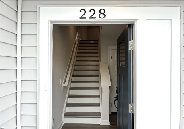 Photo 2 of Townhouse for sale at 228 Taylor Woods Ct, Greenville, SC 29607 | MLS# 1549676 | Listing updated on 2026-08-19