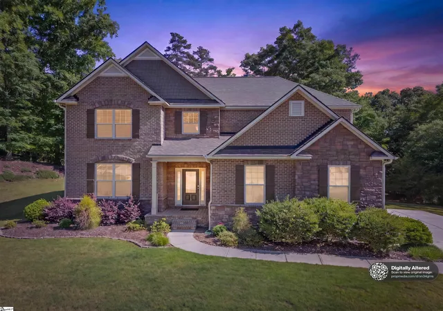 Photo 1 of Single family home for sale at 15 Barlia Wy, Greenville, SC 29607 | MLS# 1595477 | Listing updated on 2026-09-11