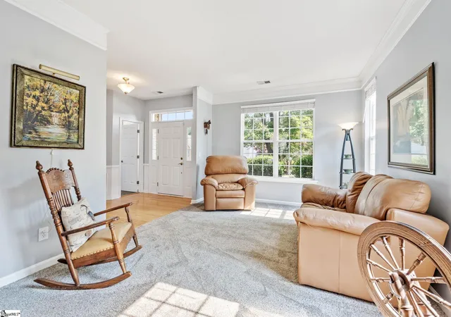 Photo 3 of Single family home for sale at 194 Birkhall Cir, Greenville, SC 29605 | MLS# 1599390 | Listing updated on 2026-08-11