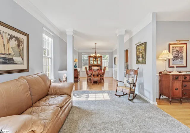 Photo 4 of Single family home for sale at 194 Birkhall Cir, Greenville, SC 29605 | MLS# 1599390 | Listing updated on 2026-08-11
