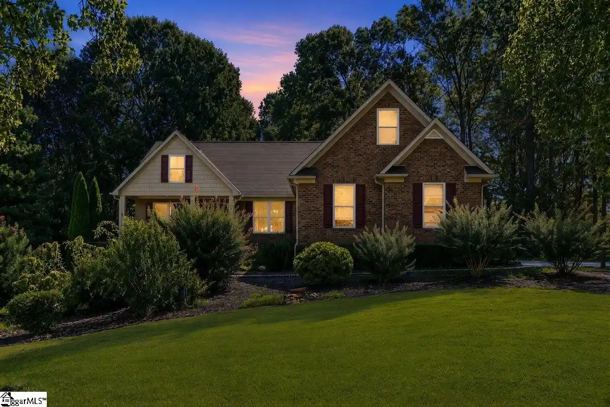 Photo 1 of Single family home for sale at 1 Mandarin Cir, Taylors, SC 29687 | MLS# 1603920 | Listing updated on 2026-10-18