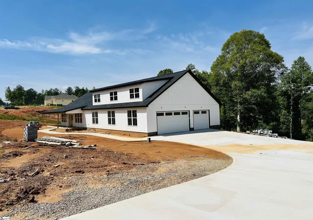 3rd image of 850 Cattle Dr, Laurens, SC 29360 | MLS# 1593609