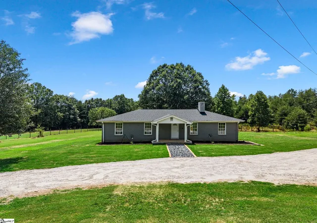 Photo 1 of Single family home for sale at 241 Jordan Creek Rd, Inman, SC 29349 | MLS# 1601149 | Listing updated on 2026-09-18