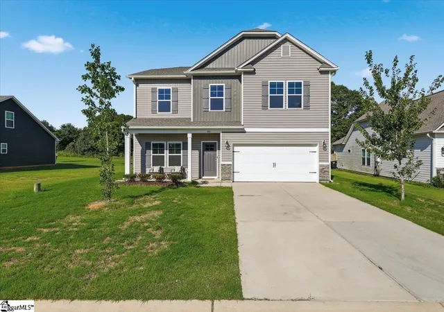 Photo 2 of Single family home for sale at 124 Callongton Dr, Piedmont, SC 29673 | MLS# 1600008 | Listing updated on 2026-09-05
