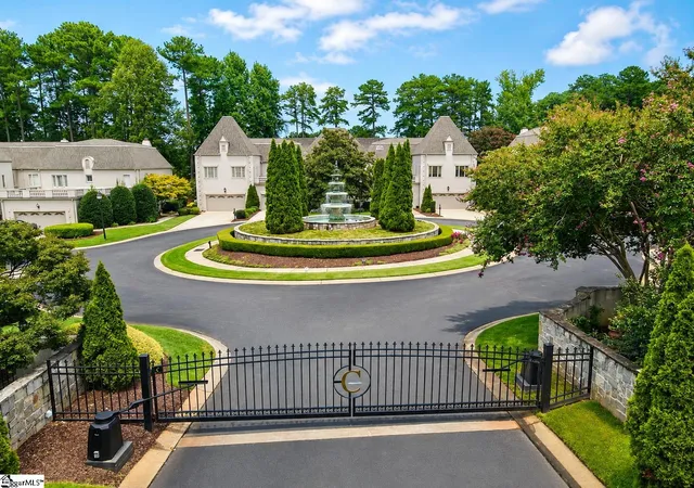 Photo 2 of Townhouse for sale at 95 Castellan Dr, Greer, SC 29650 | MLS# 1601172 | Listing updated on 2026-09-03
