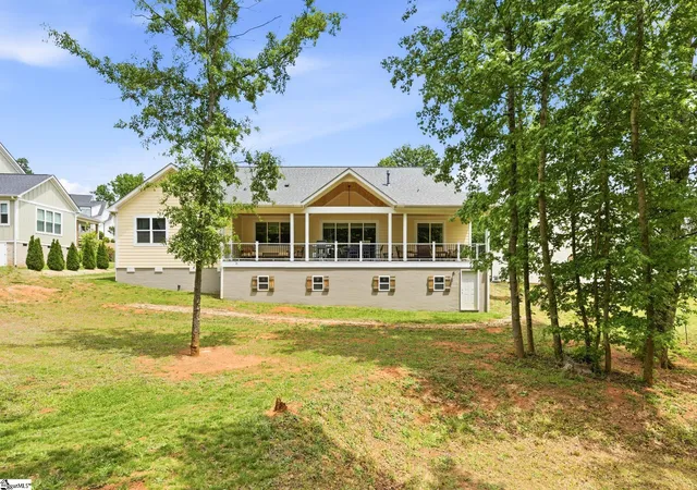 Homes for sale in Travelers Rest, SC | 104 Pineland Pl, Travelers Rest, SC 29690 | MLS# 1583088