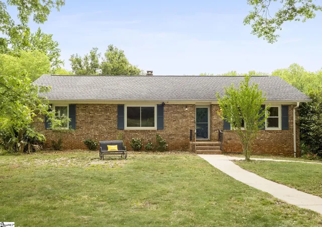 Photo 1 of Single family home for sale at 1313 N Parker Rd, Greenville, SC 29609 | MLS# 1601360 | Listing updated on 2026-10-19