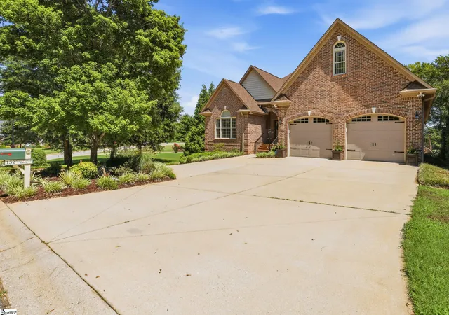 Photo 3 of Sale Pending at 132 Neal Pointe Dr, Chesnee, SC 29323 | MLS# 1599921 | Listing updated on 2026-09-28