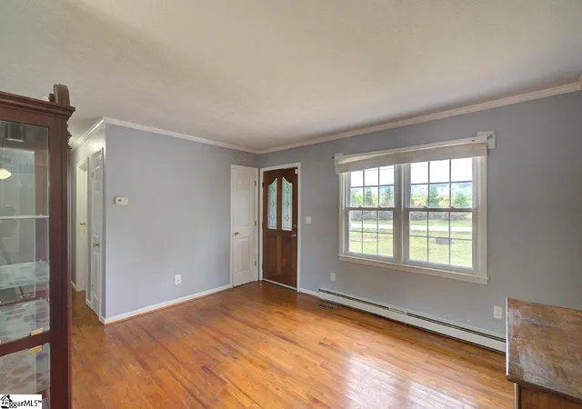 Photo 3 of Single family home for sale at 216 Pinefield Dr, Greenville, SC 29605 | MLS# 1596665 | Listing updated on 2026-09-08