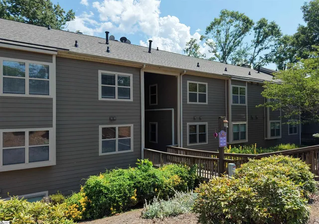 Photo 1 of Condo for sale at 114 Captains Wy, Anderson, SC 29625 | MLS# 1578625 | Listing updated on 2026-09-08