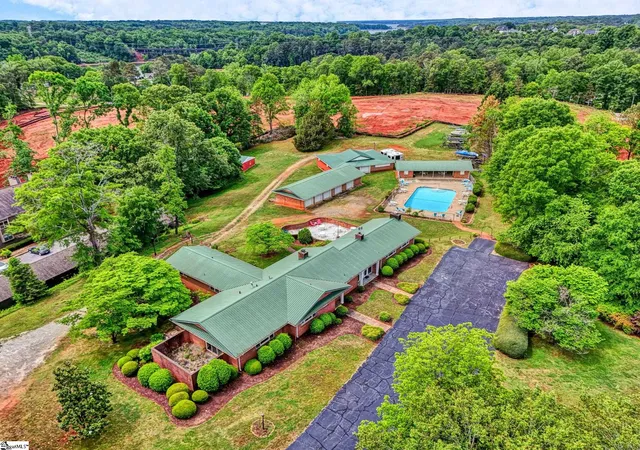 Listing Photo 4 - Condo for sale in building located at 114 Captains Wy, Anderson, SC 29625