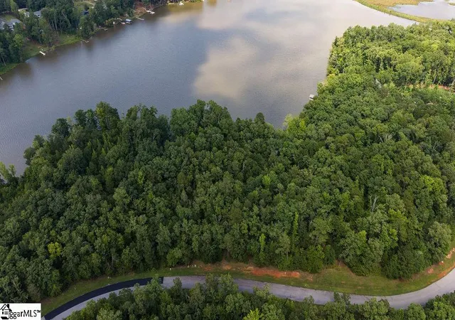 Photo 4 of Land for sale at 331 Terrapin Pointe Rd, Hodges, SC 29653 | MLS# 1598843 | Listing updated on 2026-08-14