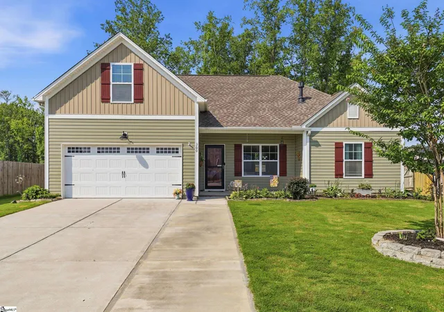 1st image of 300 Icebow Rd, Fountain Inn, SC 29644 | MLS# 1599334