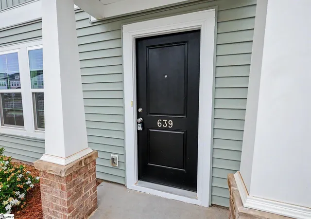 Photo 3 of Townhouse for sale at 639 Blossom Run Dr, Spartanburg, SC 29307 | MLS# 1592817 | Listing updated on 2026-09-11