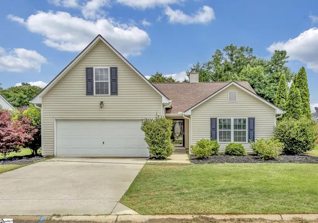 1st image of 4 Raleigh Ct, Simpsonville, SC 29681 | MLS# 1592955