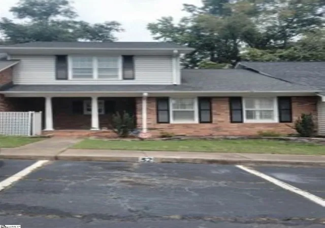 Photo 1 of Townhouse for sale at 32 Somersett Dr, Spartanburg, SC 29301 | MLS# 1593050 | Listing updated on 2026-09-02