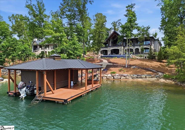 Photo 2 of Single family home for sale at 435 Peninsula Rdg, Sunset, SC 29685 | MLS# 1592704 | Listing updated on 2026-07-10