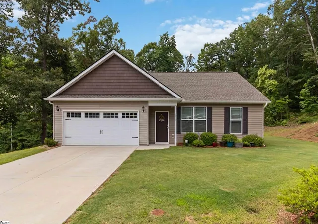 Homes for sale in Marietta, SC | 136 N Forest Cir, Marietta, SC 29661 | MLS# 1596563