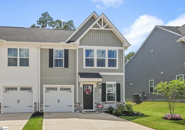 Townhouse for sale at 158 Rhodell Ln, Greenville, SC 29605-6350 | MLS# 1601591