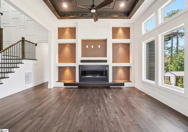 Photo 1 of Single family home for sale at 44 Village Crest Dr, Greenville, SC 29607 | MLS# 1588409 | Listing updated on 2026-08-06
