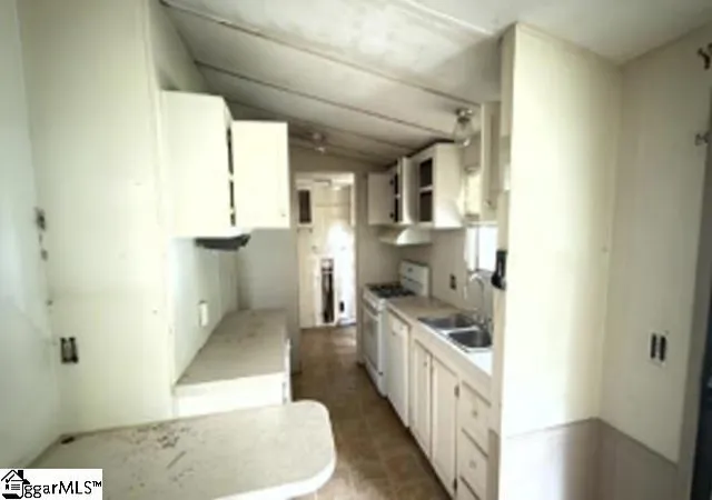 Photo 4 of Manufactured home for sale at 584 Leontine Mack Rd, Saluda, SC 29138 | MLS# 1601618 | Listing updated on 2026-08-21