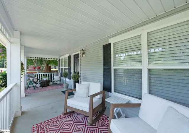 Photo 3 of Single family home for sale at 18 Fleming St, Greenville, SC 29607 | MLS# 1600914 | Listing updated on 2026-09-21