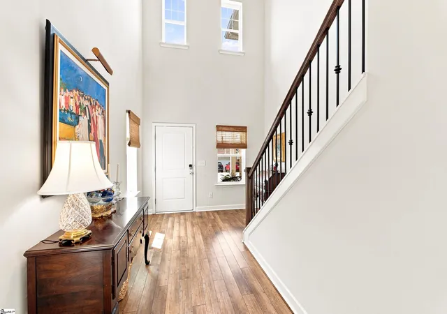 Photo 4 of Single family home for sale at 204 Reseda Dr, Greenville, SC 29607 | MLS# 1602445 | Listing updated on 2026-09-08
