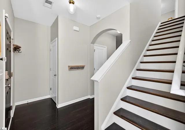 Photo 3 of Single family home for sale at 405 Gibby Ln, Simpsonville, SC 29681 | MLS# 1597619 | Listing updated on 2026-10-22
