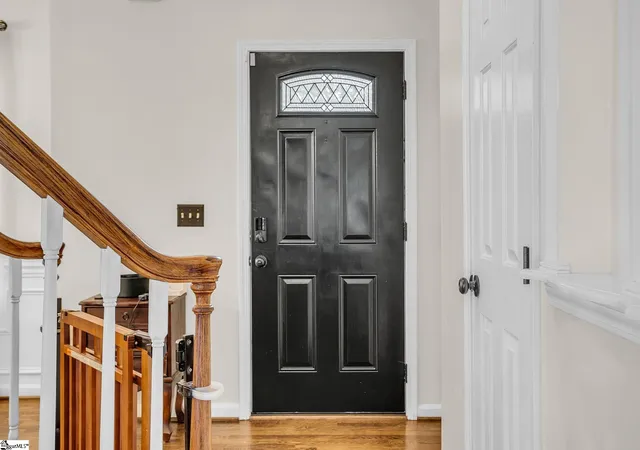 Photo 3 of Single family home for sale at 2 Misty Meadow Dr, Greenville, SC 29615 | MLS# 1596241 | Listing updated on 2026-08-24