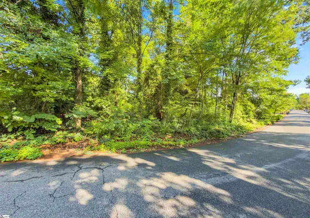 2nd image of N Avondale Dr, Greenville, SC 29609 | MLS# 1596114