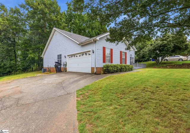 Homes for sale in Simpsonville, SC | 2 Timberjack St, Simpsonville, SC 29680 | MLS# 1594391