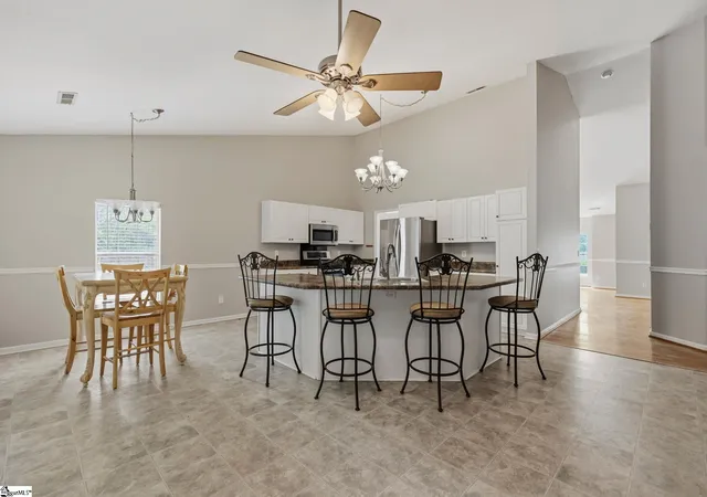 Photo 3 of Single family home for sale at 2 Timberjack St, Simpsonville, SC 29680 | MLS# 1594391 | Listing updated on 2026-10-06