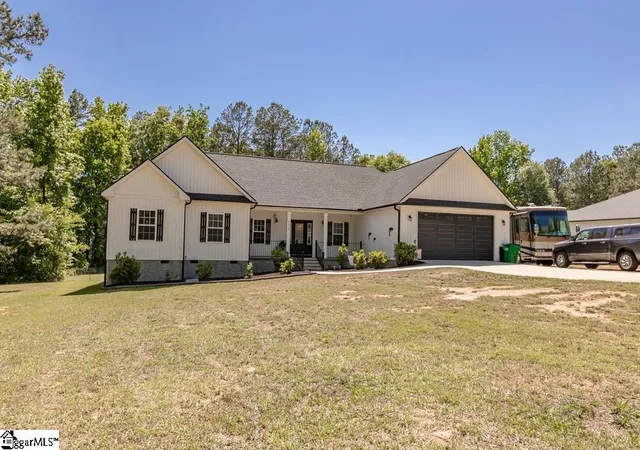 Homes for sale in Townville, SC | 136 Maret Rd, Townville, SC 29689 | MLS# 1593632