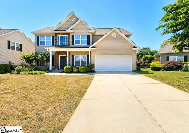 Homes for sale in Taylors, SC | 41 Hurshfield Ct, Taylors, SC 29687 | MLS# 1575966