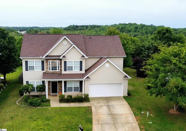 Homes for sale in Taylors, SC | 41 Hurshfield Ct, Taylors, SC 29687 | MLS# 1575966