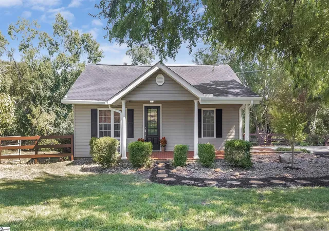 Photo 1 of Single family home for sale at 3513 Old Easley Bridge Rd, Greenville, SC 29611 | MLS# 1602136 | Listing updated on 2026-09-14