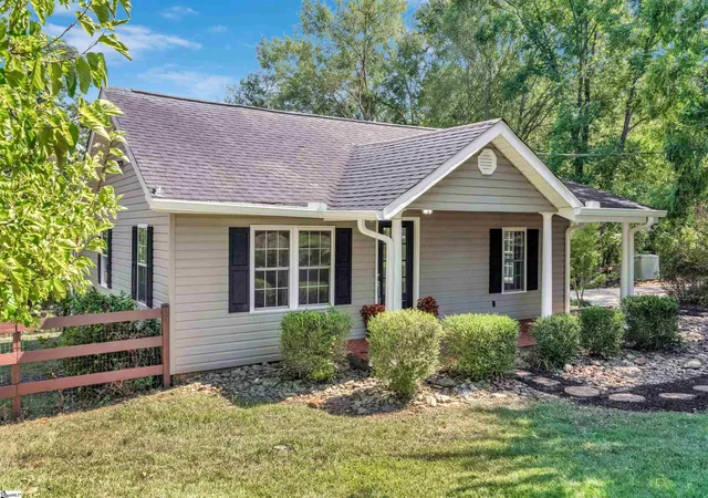 Photo 2 of Single family home for sale at 3513 Old Easley Bridge Rd, Greenville, SC 29611 | MLS# 1602136 | Listing updated on 2026-09-14