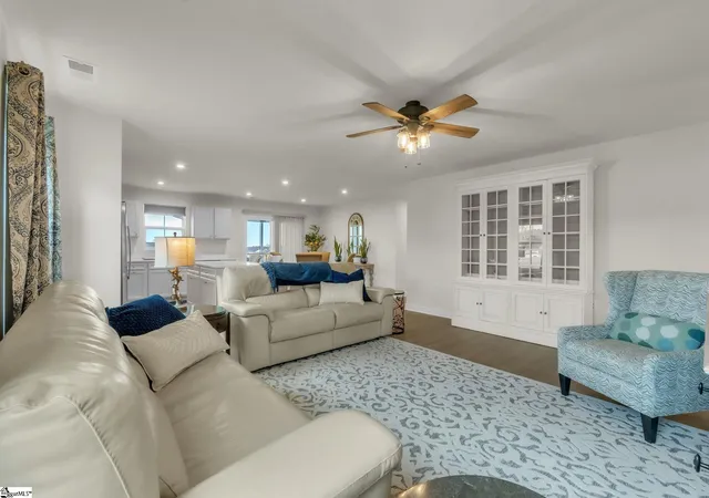 Photo 4 of Single family home for sale at 1018 Rev Robert Reid St, Woodruff, SC 29388 | MLS# 1573068 | Listing updated on 2025-11-05