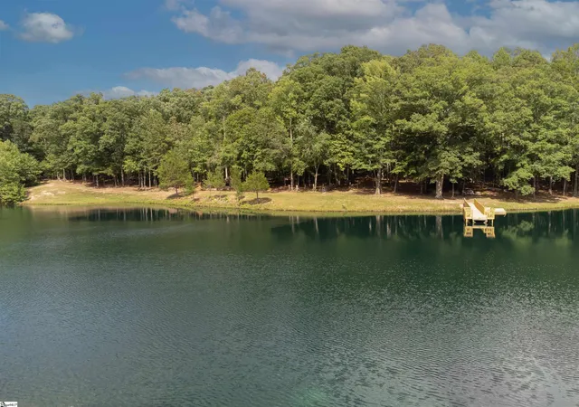 3rd image of 563 Compton Rd, Clinton, SC 29325 | MLS# 1532430