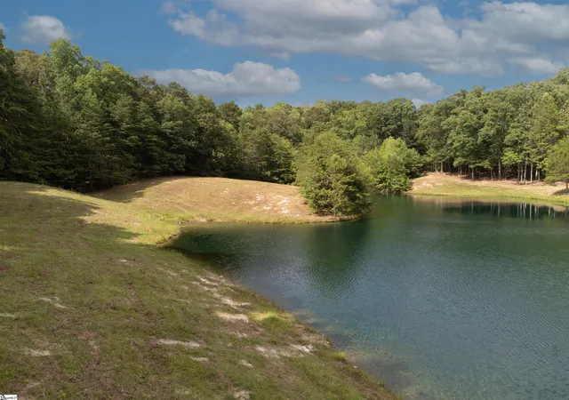 4th image of 563 Compton Rd, Clinton, SC 29325 | MLS# 1532430