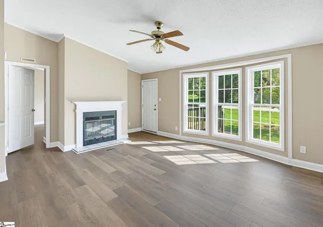 Photo 2 of Manufactured home for sale at 95 S Manley Dr, Taylors, SC 29687 | MLS# 1601704 | Listing updated on 2026-08-23