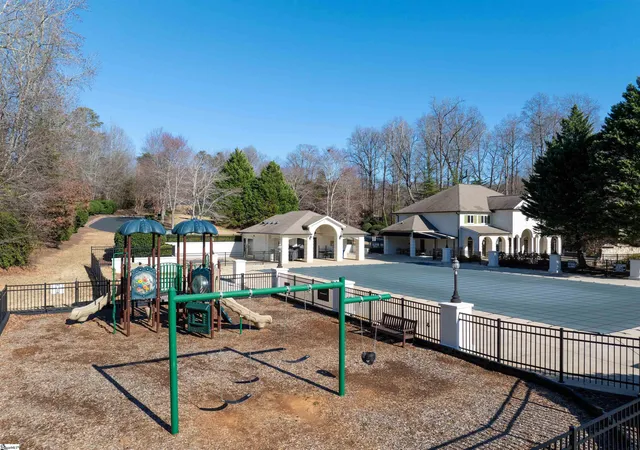 Photo 42 of Single family home for sale at 8 Arezzo Dr, Greenville, SC 29609 | MLS# 1598147 | Listing updated on 2026-08-02